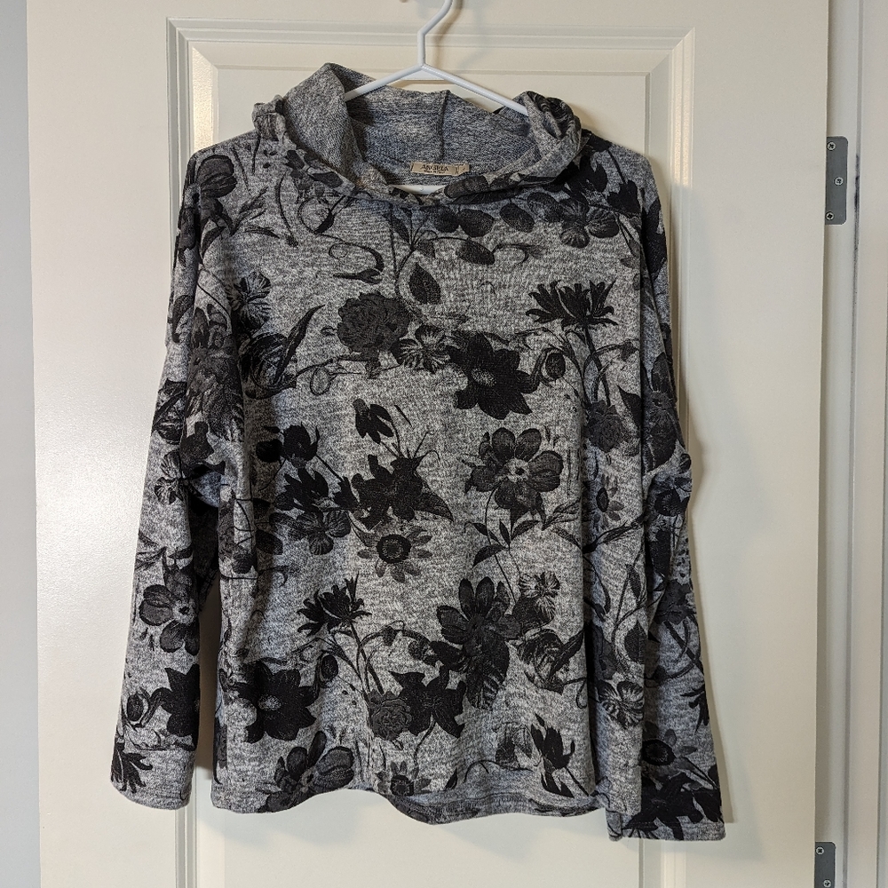 Grey with black floral pattern cropped hoodie - medium